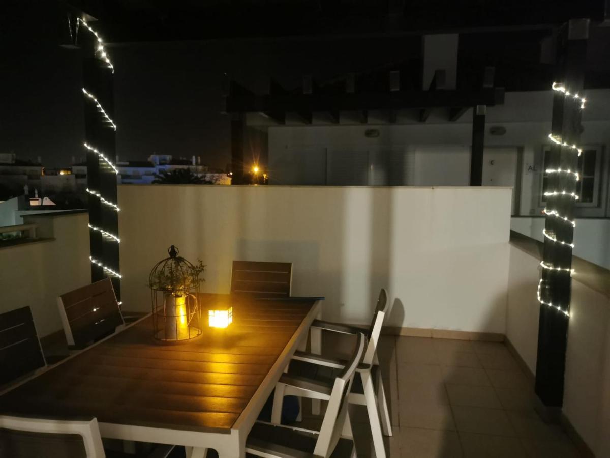 Apartamento Com Terraco Cabanas De Tavira Luaran gambar